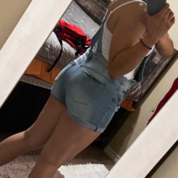Jean romper - Picture 2 of 8